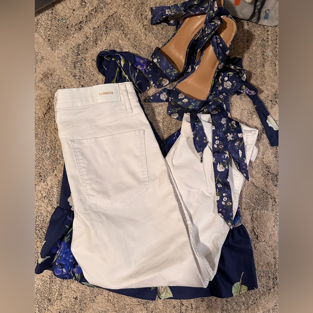 Express outfit